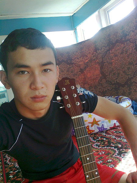 Руслан Аманов