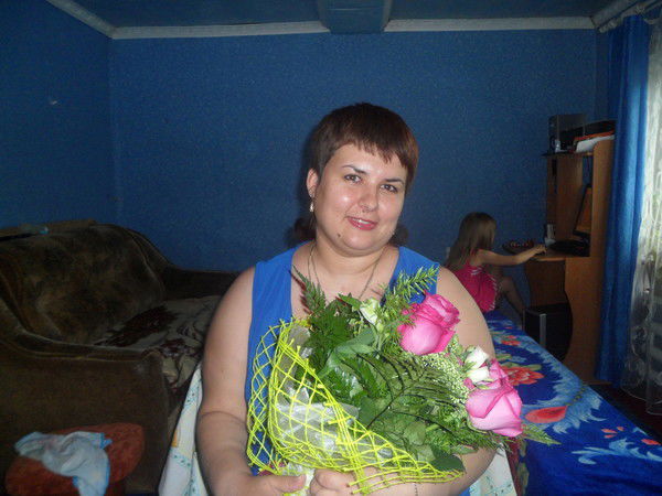 Елена Попова