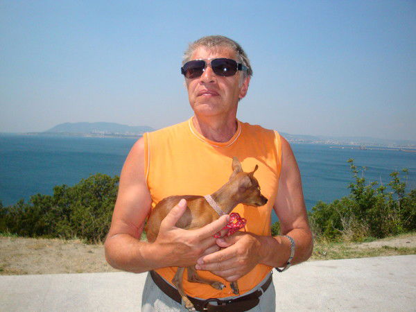 Юрий Сафонов