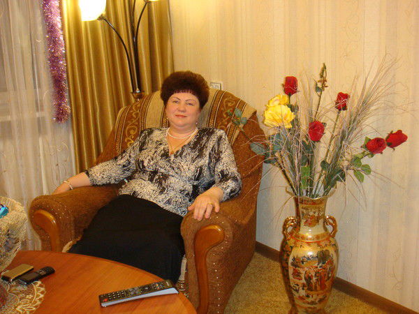 Елена Валякова