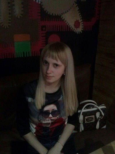 Яночка Семиколенных