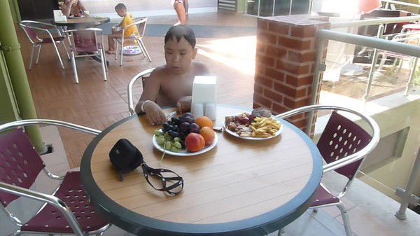 Султан Саканов