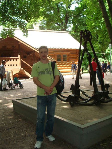 Александр Булатов