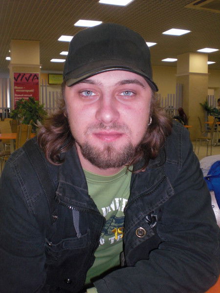 Денис Максимов