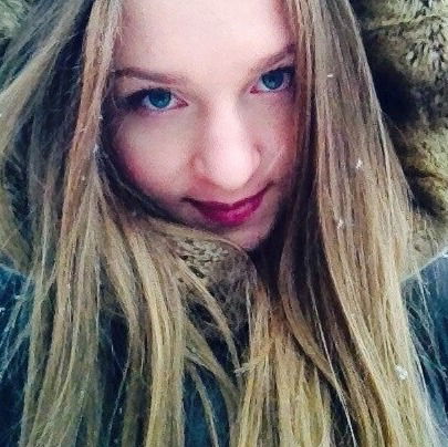 Ксения Холод*