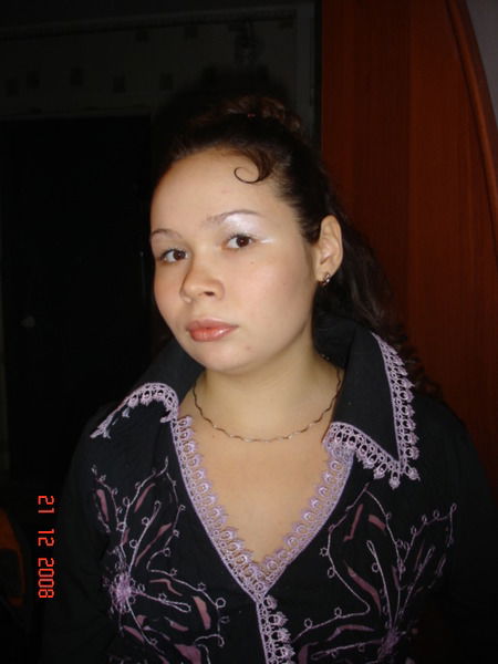 Анжела Акманаева