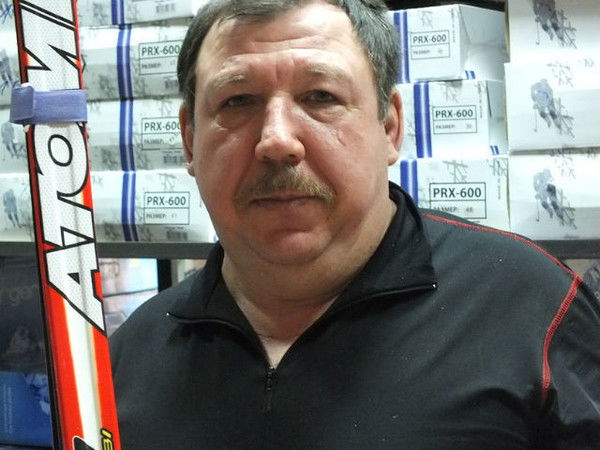 Виктор Плотников