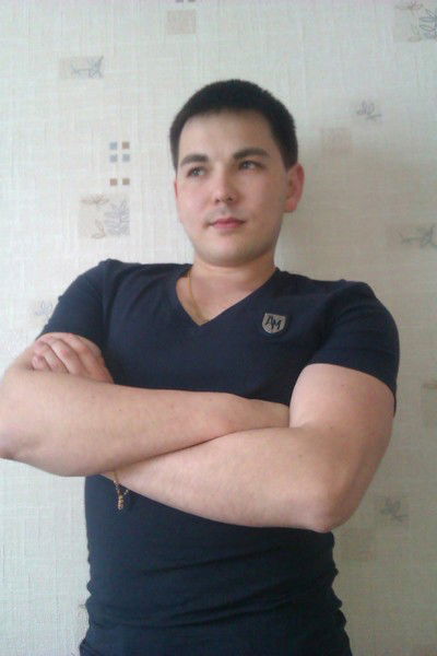 Данияр Тушаев