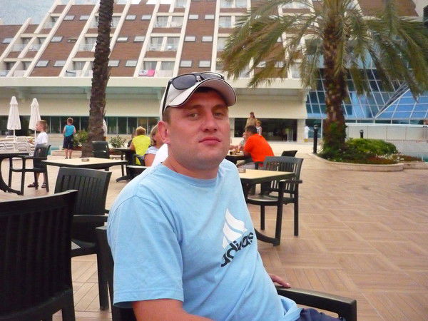 Виталий Лакомов