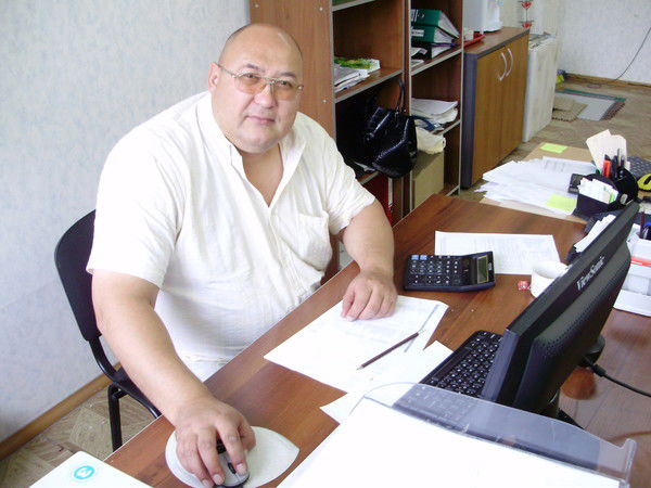 Хаким Ахмеров