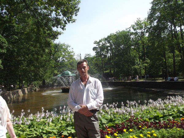 Дмитрий Отрошко