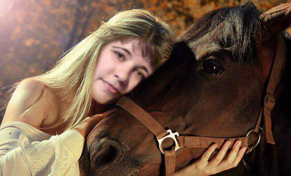 Юля Сотникова