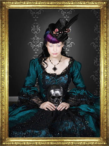 Лариса Лорик