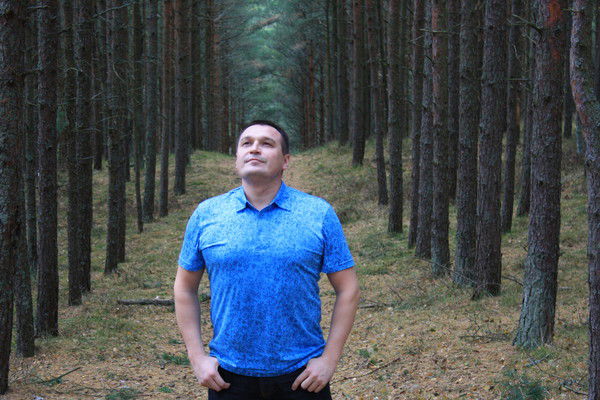 Саша Иванов