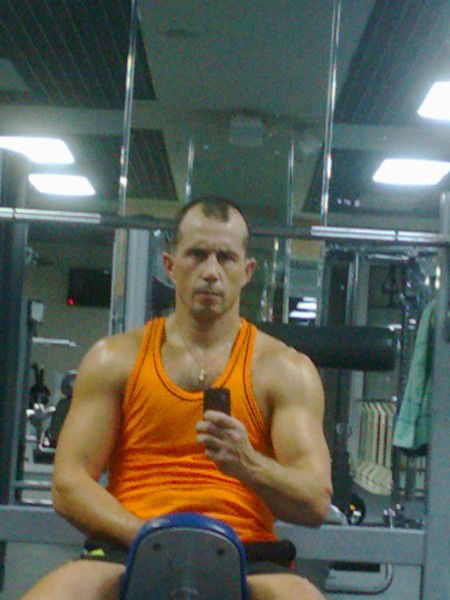 Олег Золотарёв