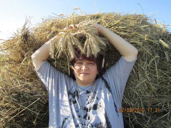 Лена Зверева