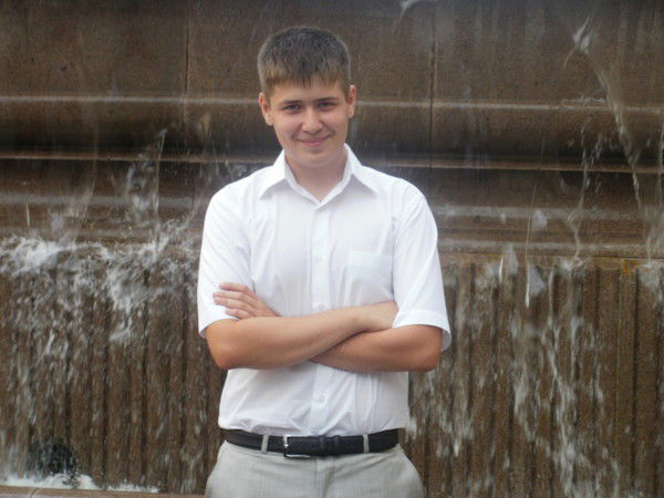 Александр Титов