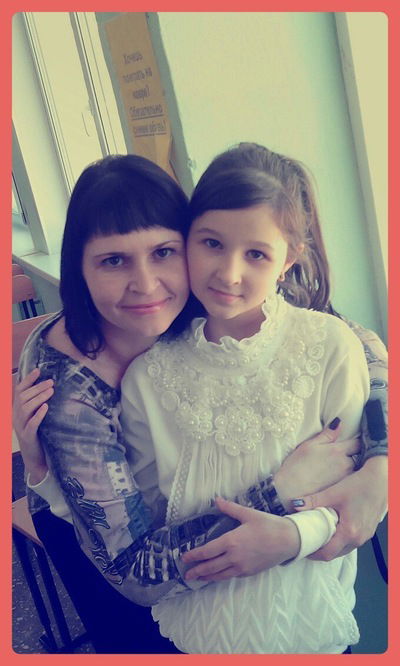 Александра Хижая