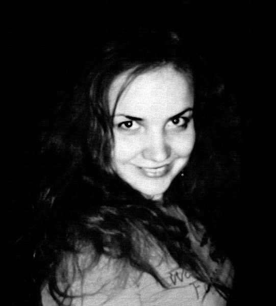 Аня Иванова