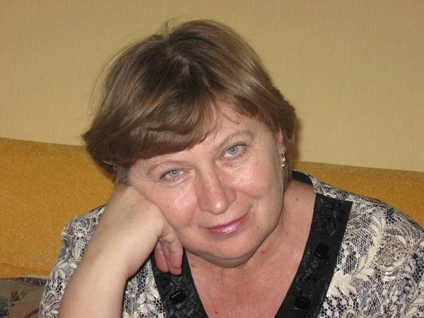 Нина Кирсанова