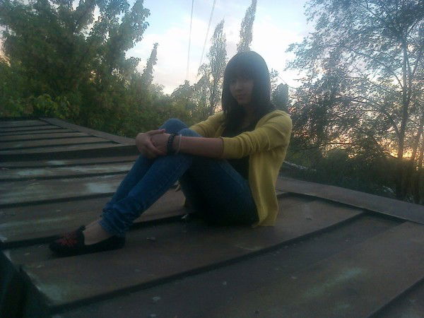 Nika (R) Princess Moon