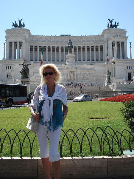 Елена Петрова