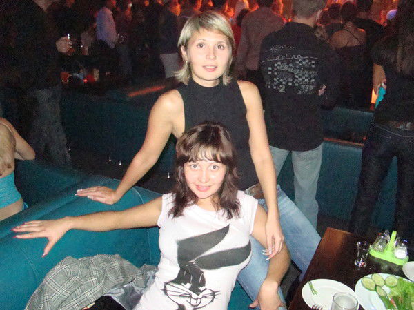 Алена Попова