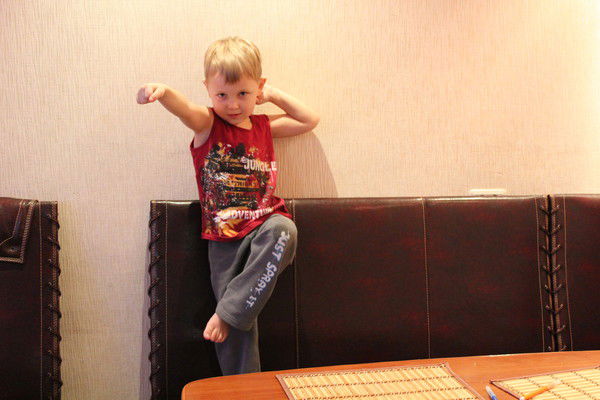 Александр Ездин