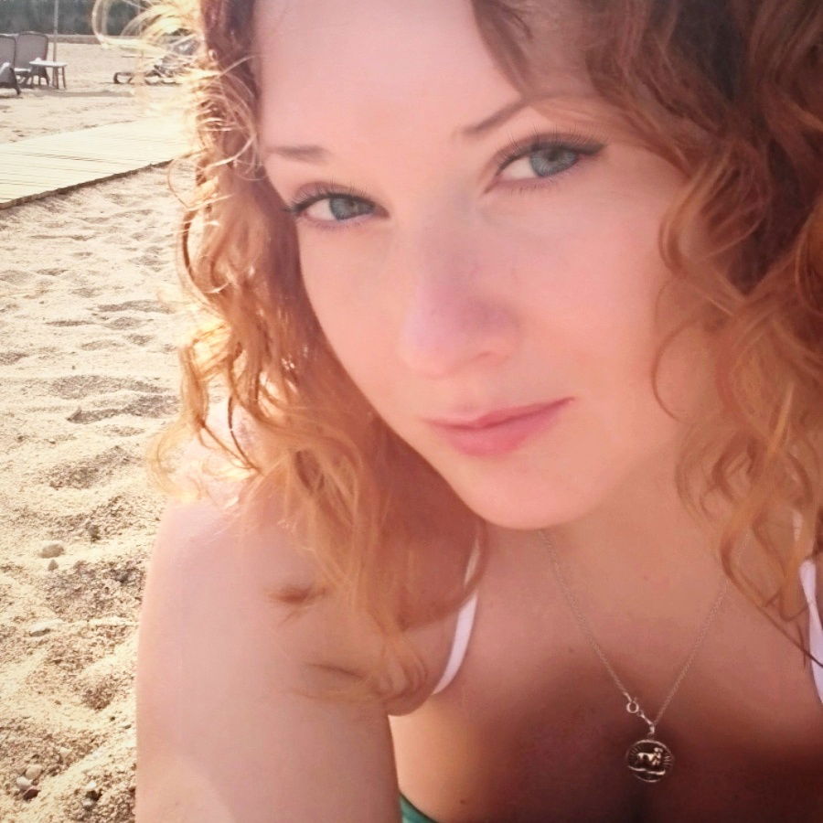 Анна Алексеева