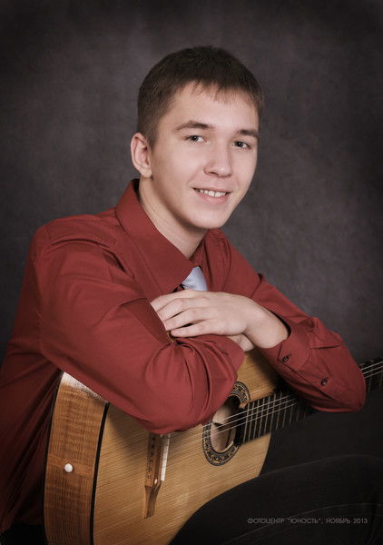 Максим Белоножко