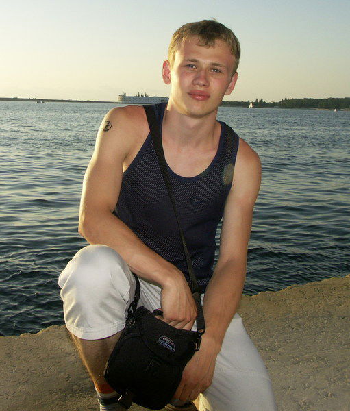 Антон Остриков