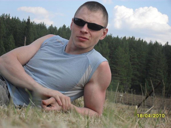 Дмитрий Стариков