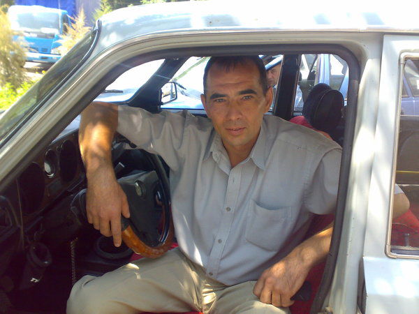 Алик Уринов