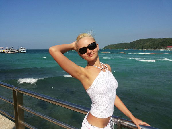 Настенька Коршунова