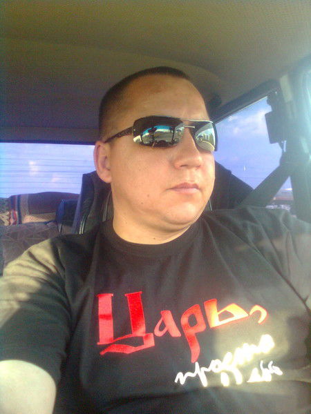 Олег Калмыков