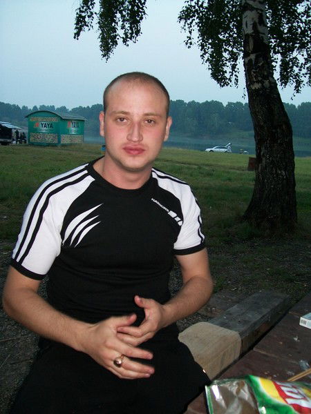 Денис Степаненко