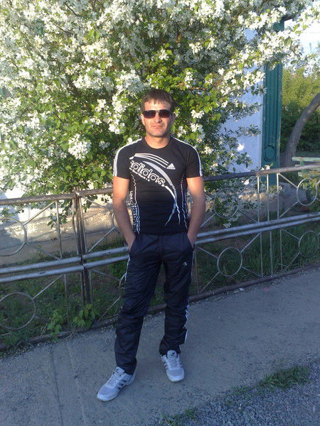 Денис Ихсанов