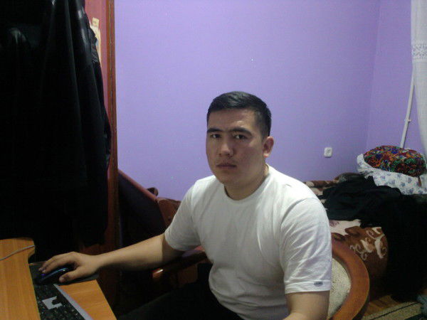 Умид Турдиев