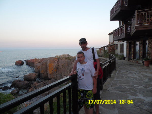 Денис -Второв