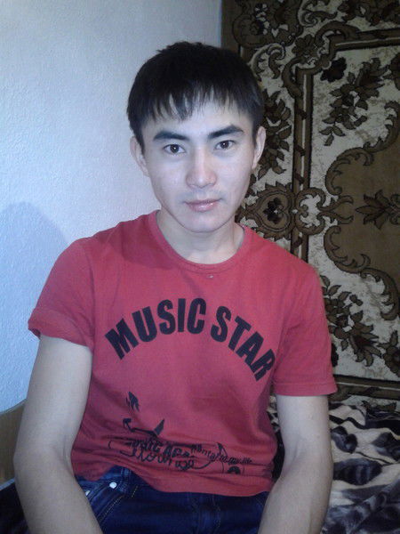 Даурен Омаров