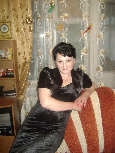 Лали Костромина