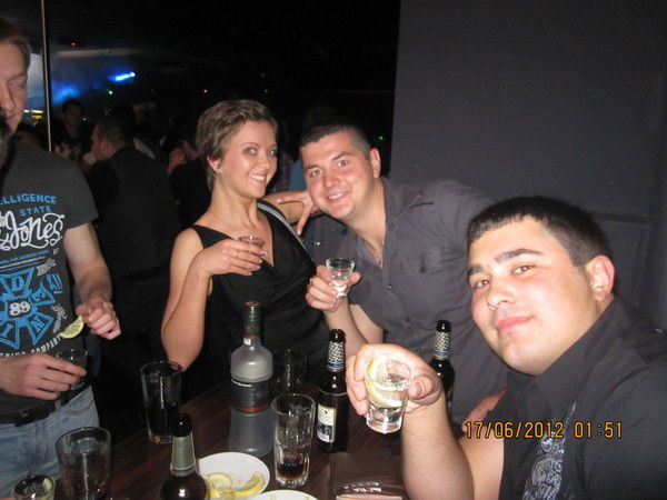 Неизвестно Неизвестно