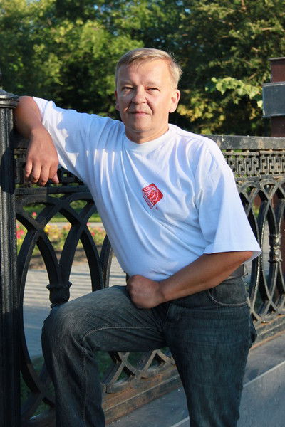 Виктор Адров