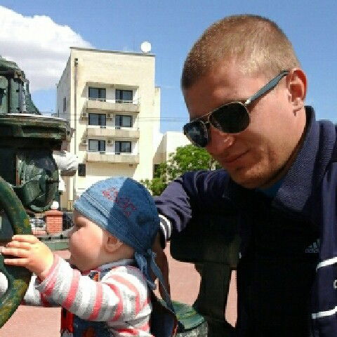 Олег Коршунов