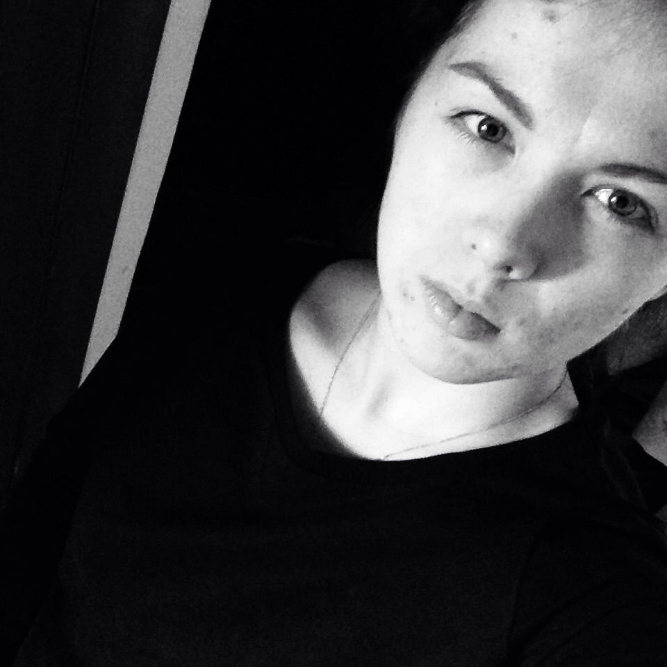 Оля Плотникова