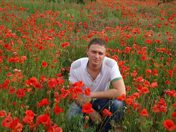 Олег Макарцев