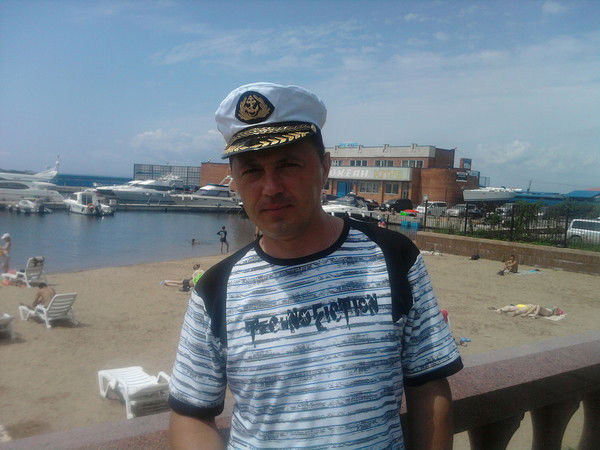 Юрий Мельниченко