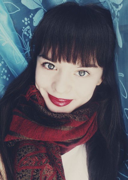 Нина Мецкер