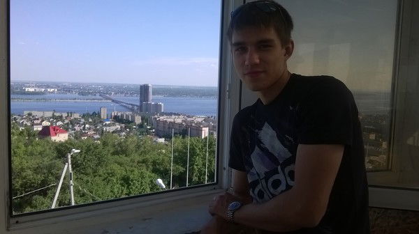 Артём Быстров