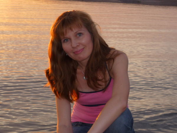 Елена Холина